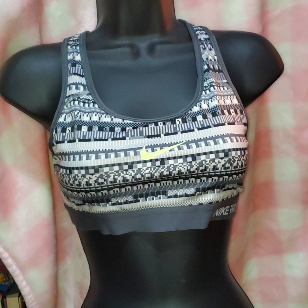 Nike sports bra